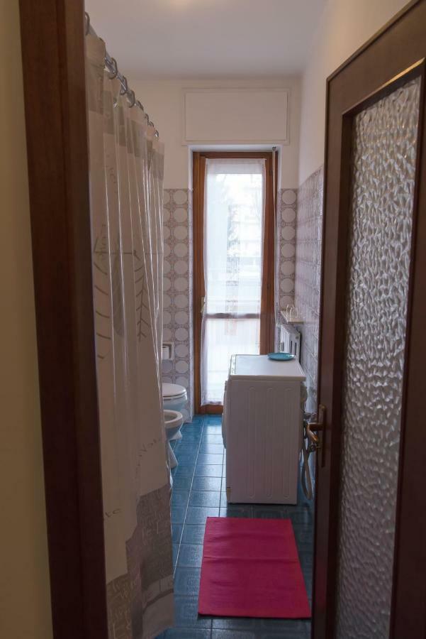 Apartamento Luminoso Bilocale Alessandria Exterior foto